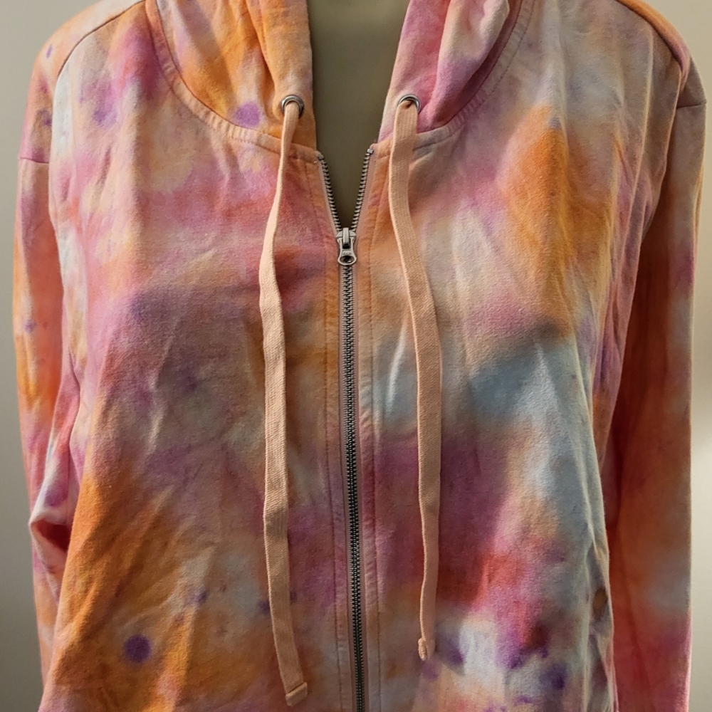 3x Wavvy Cropped Hoodie